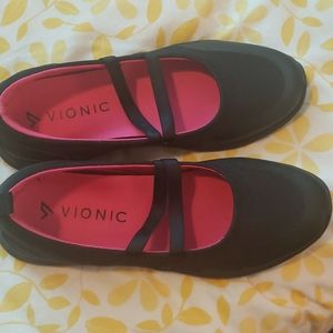 Vionic Shoes sz 9 women's 🤩